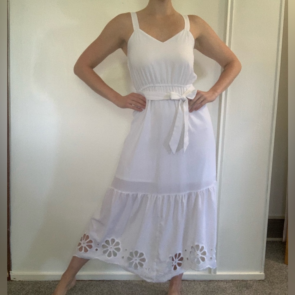 Simply Vera white midi dress